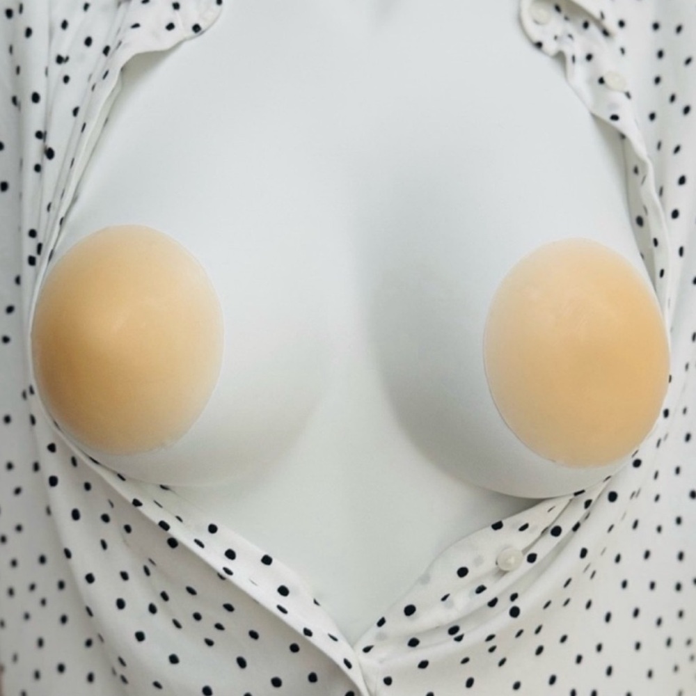 (PACK OF 2) Seamless Nude Silicone Reusable Nipple Covers (Beige)